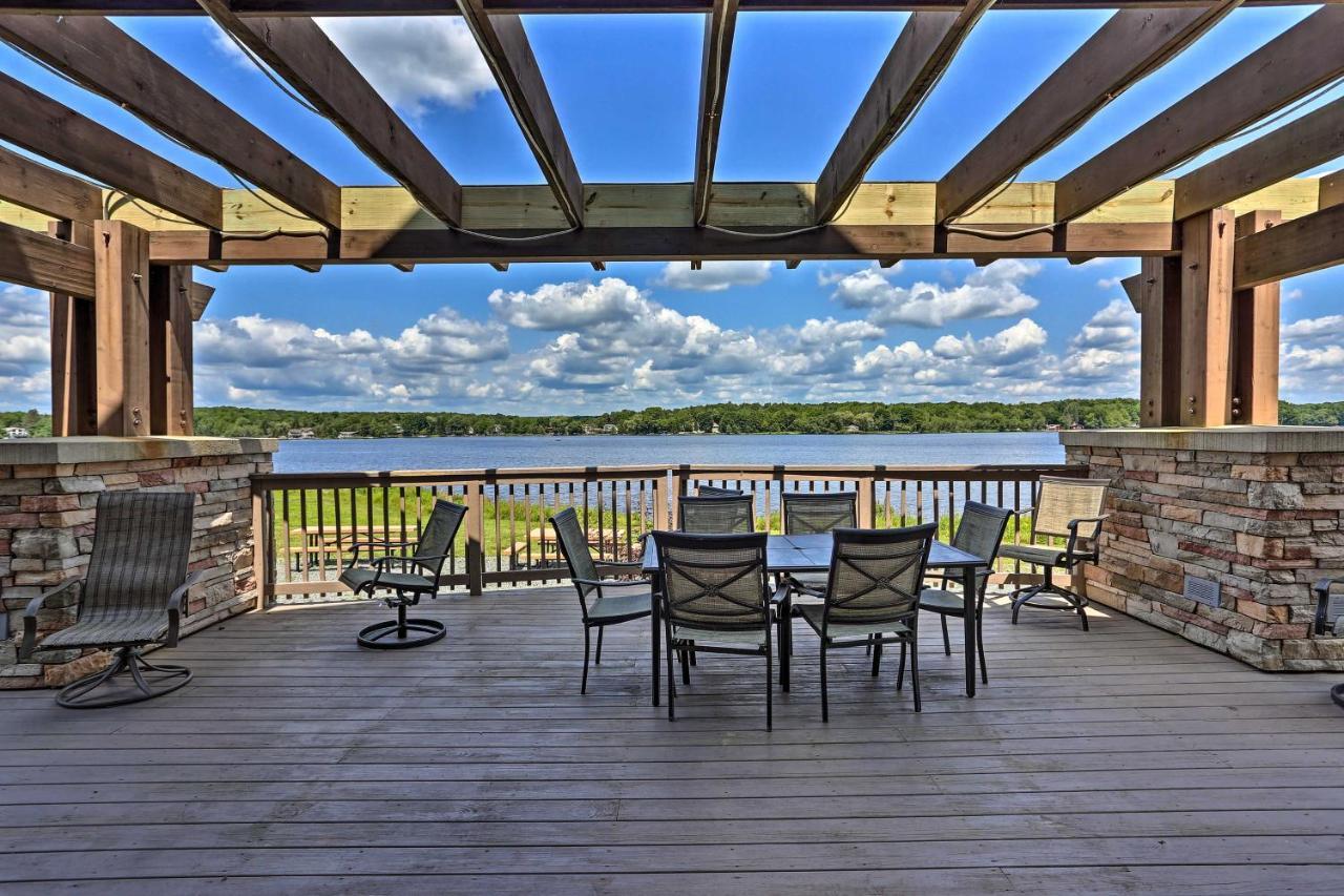 Cozy Arrowhead Lake Chalet With Hot Tub And Fire Pit Pocono Lake