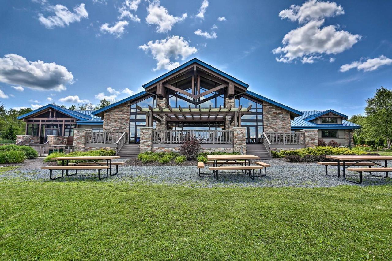 Cozy Arrowhead Lake Chalet With Hot Tub And Fire Pit